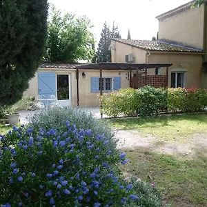 https://la-petite-seigneurette.fr-provencehotel.com